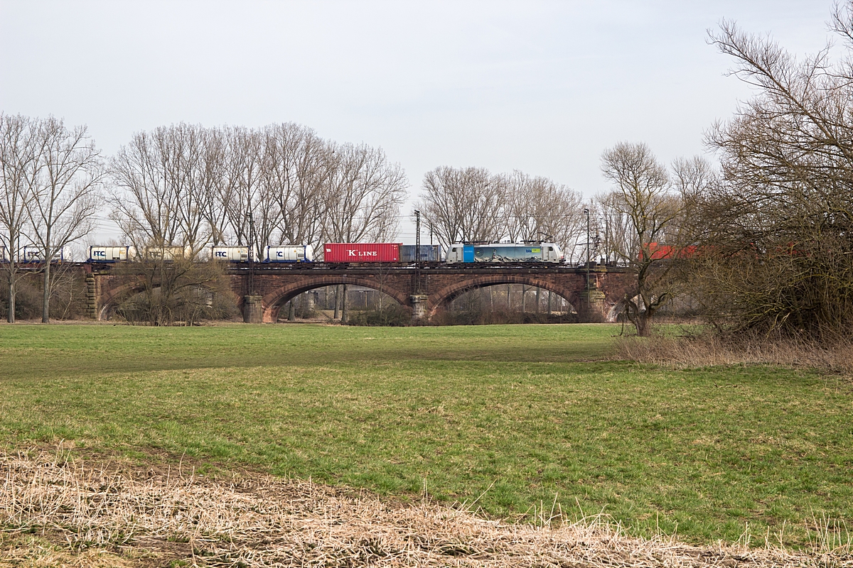  (20150307-141550_186 105_zw Mainz-Kastel und Bischofsheim_b.jpg)