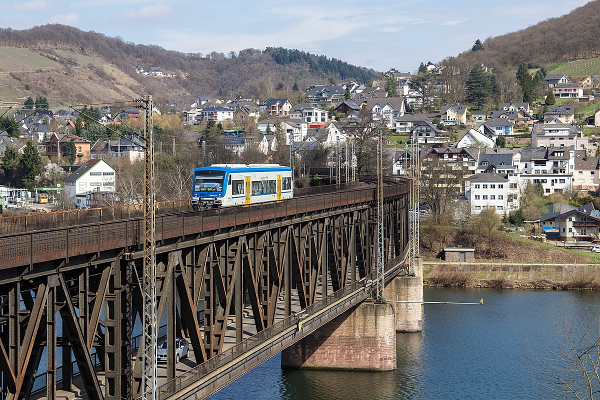  (20150326-120654_650 351_Bullay_VEN 87961_Traben-Trarbach - Bullay_b.jpg)