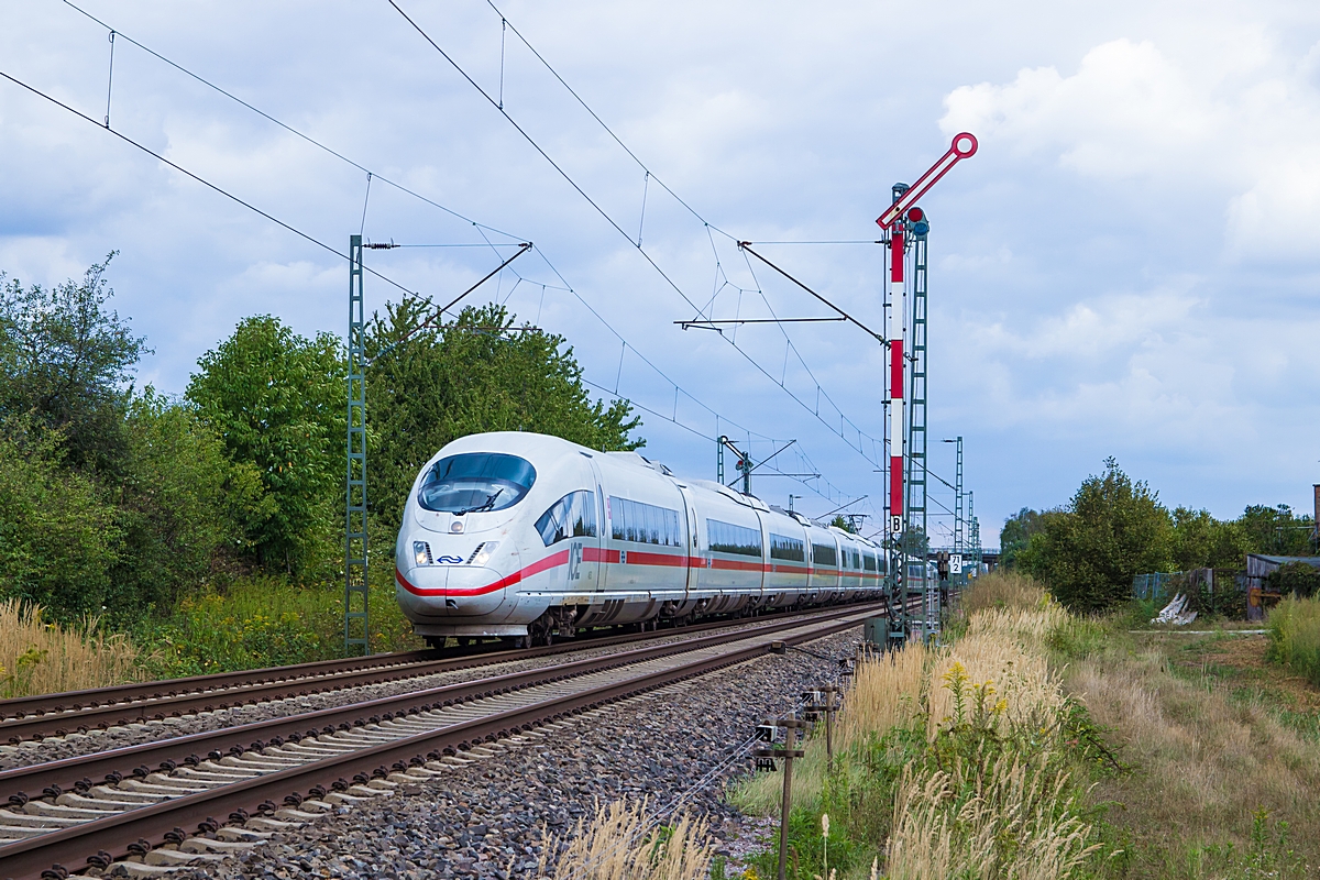  (20150905-130956_NS 406 553-403 506_Bk Basheide_ICE 105_Amsterdam - Basel SBB_b.jpg)