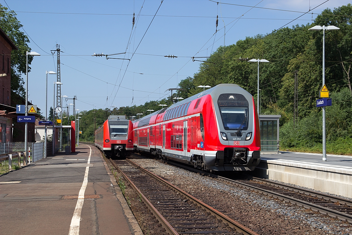  (20180707-112254_Laufach_425 585_RB 28230_Laufach - Frankfurt Süd - 445 053_RE 4611_Frankfurt Hbf - Würzburg Hbf_b.jpg)