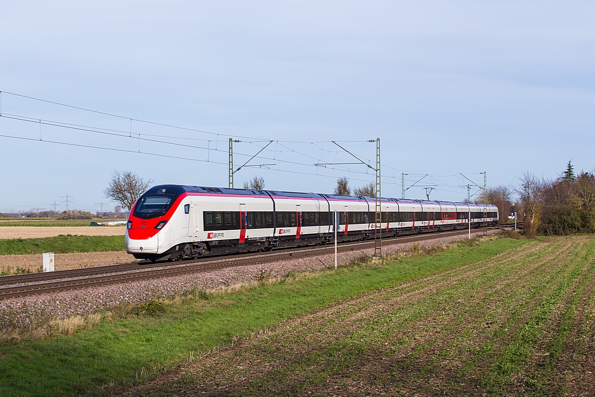  (20251113-100143_RABe 501 036_zw Kenzingen und Riegel_ECE 151_FF - Milano Centrale_a.jpg)