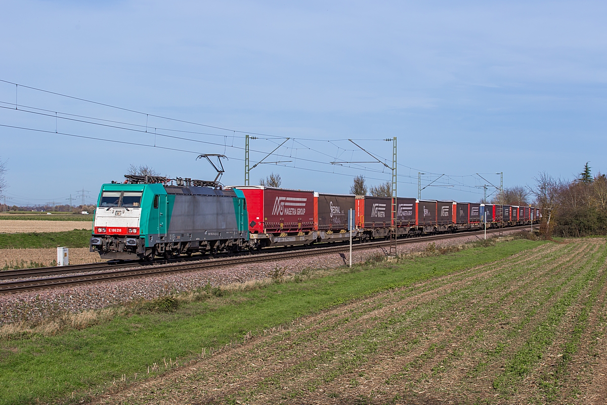 (20251113-112117_186 218_zw Kenzingen und Riegel_BLS Cargo DGS 40159_Racc Bierset-Zone Fret - Ciasso Olimpino II_a.jpg)