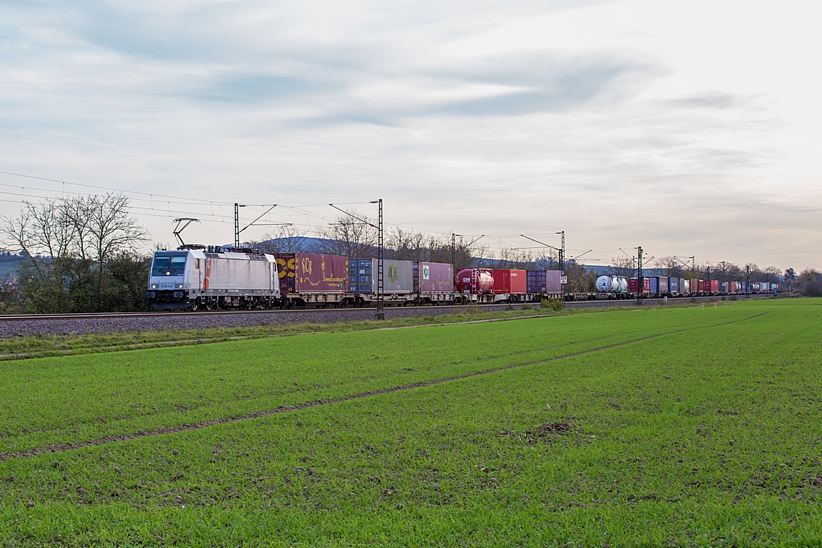  (20251113-152623_186 042_Buggingen_Lineas DGS 40212_Gallarate - Zeebrugge-Bundel Zwanki_a.jpg)