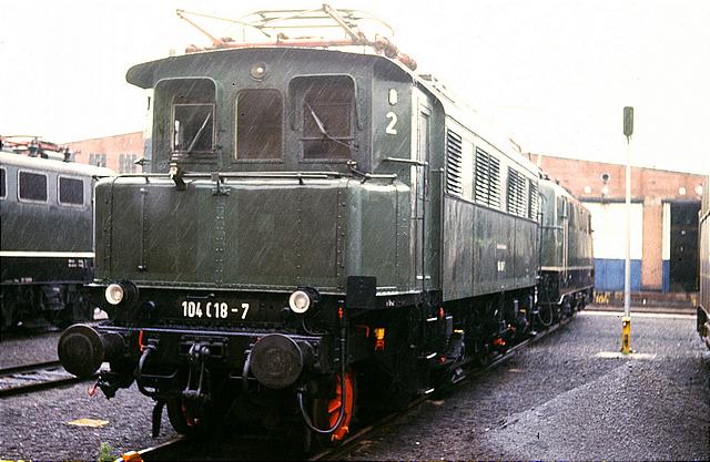 104 018 im Bw Osnabrück (0061.jpg)