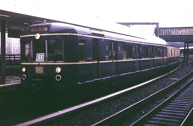 471 130 im Bahnhof Berliner Tor (0066.jpg)