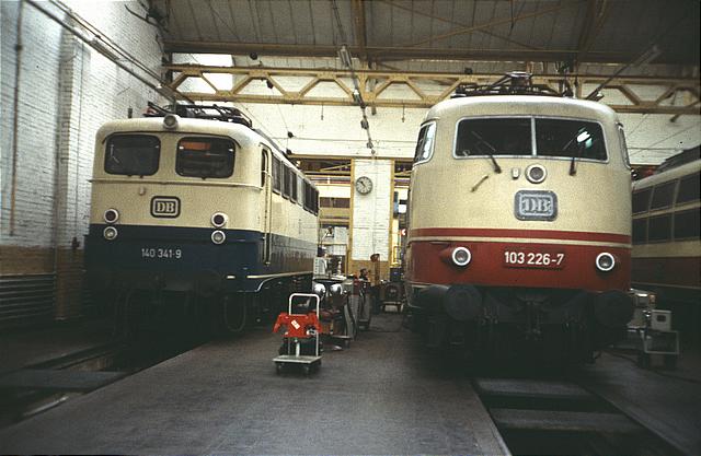 140 341 und 103 226 (0205.jpg)