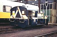 381 005