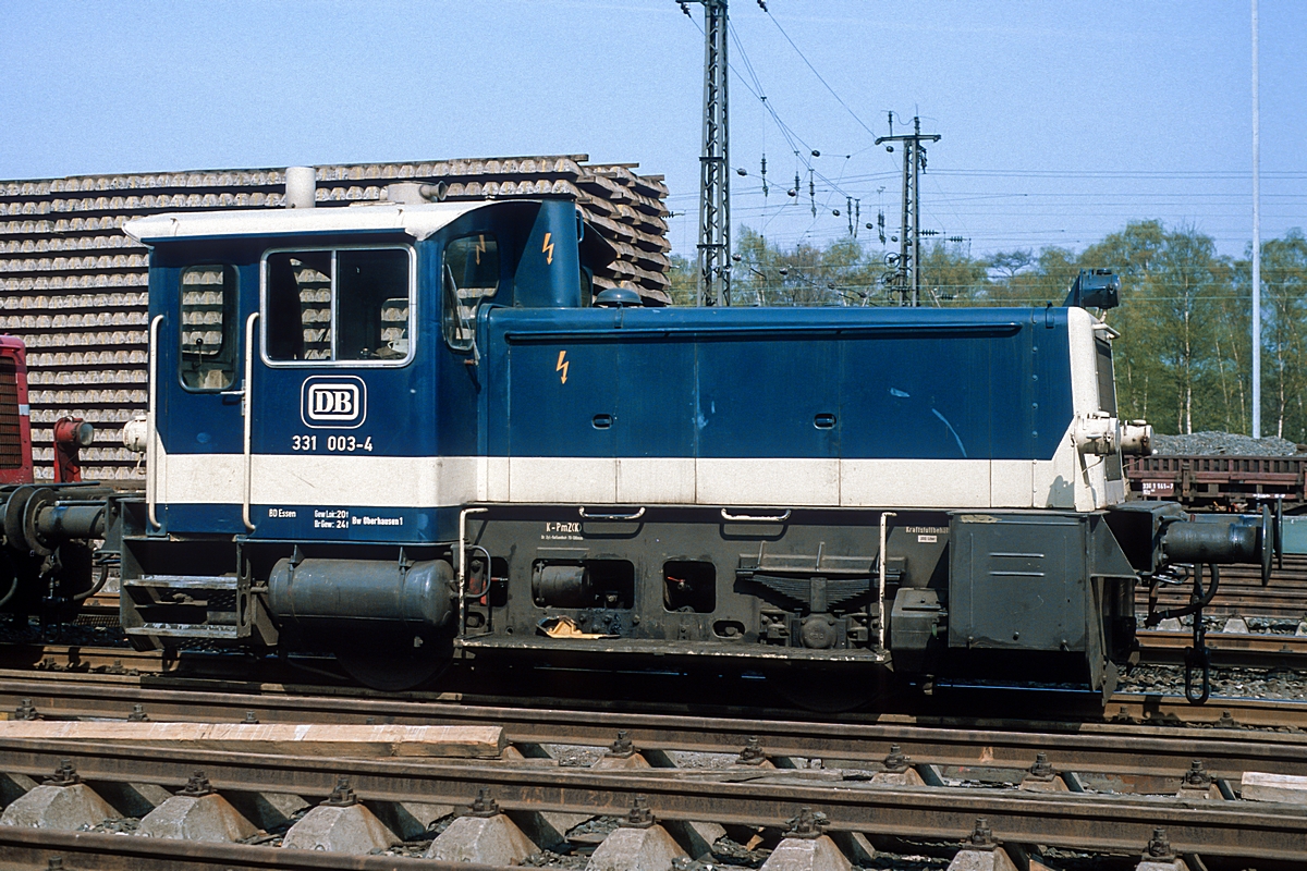  (19840426_33-43_331 003_Gleislager Duisburg-Wedau_b.jpg)