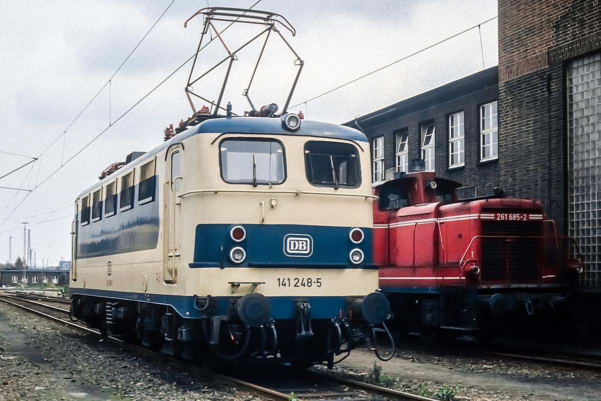  (19820821_16-37_141 248-261 685_Bw Dortmund Bbf_b1.jpg)