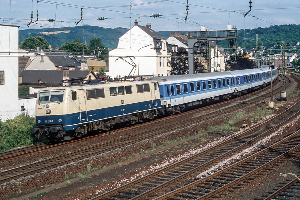  (19930620_57-32_111 213_Boppard_IR 2212 Murgtal_Freudenstadt-Emden_a.jpg)