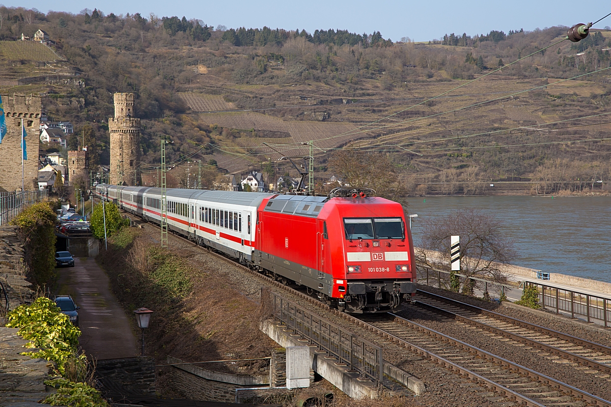  (20210224-132213_101 038_Oberwesel_IC 2023_Hamburg-Altona - Frankfurt_b.jpg)