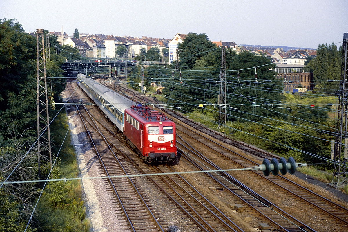 http://www.klawitter.info/bahn/saardamm/picture-0197.jpg