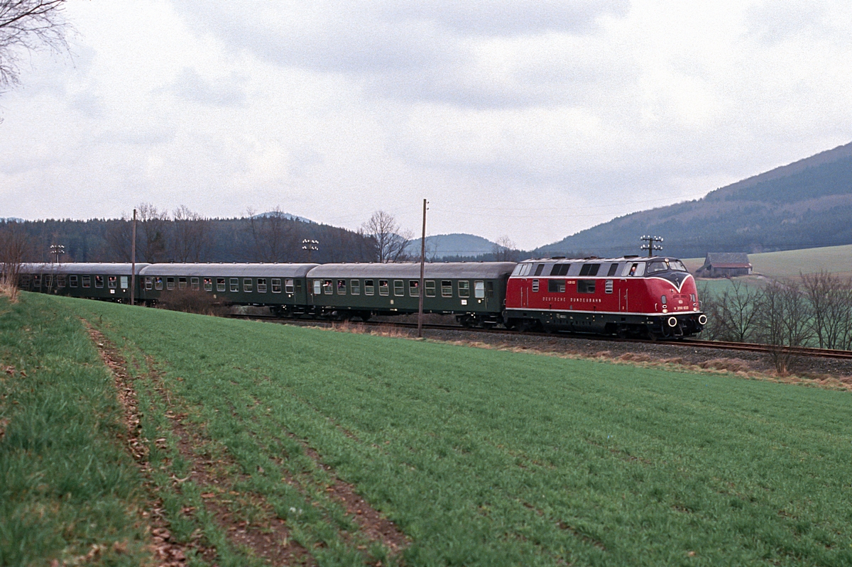  (19910323_55-10_V200 033_zw Gleidorf und Schmallenberg_a.jpg)