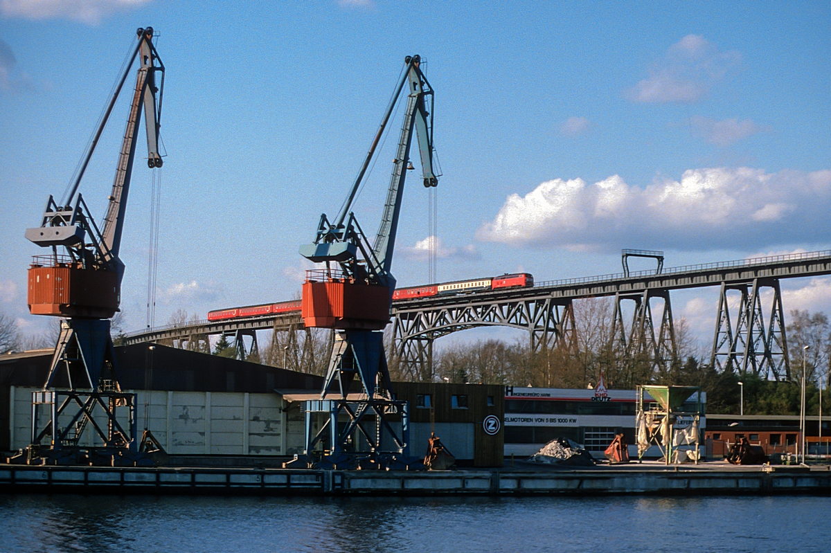  (19880423_46-10_218 108_Rendsburg_D 330 Nordpfeil_Frederikshavn - Hamburg-Altona_a.jpg)