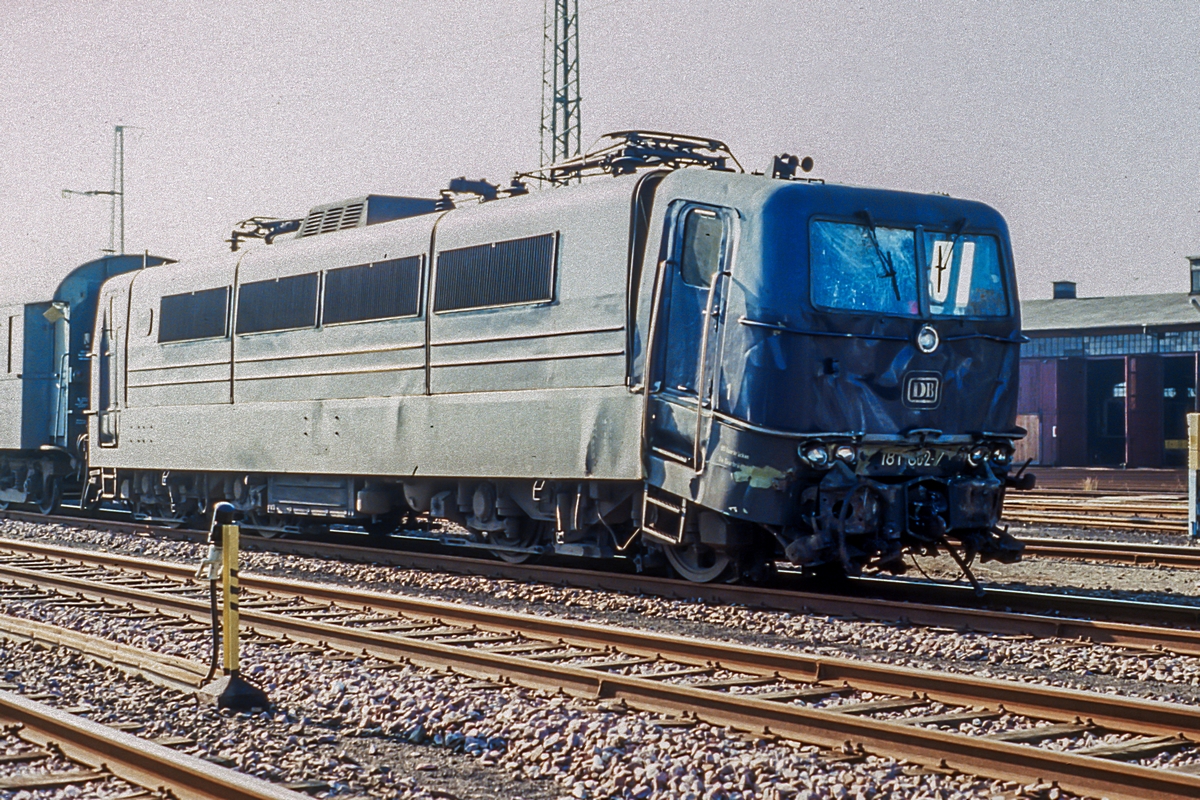  (19871105_42-49_181 002_St Wendel_Unfall_b.jpg)