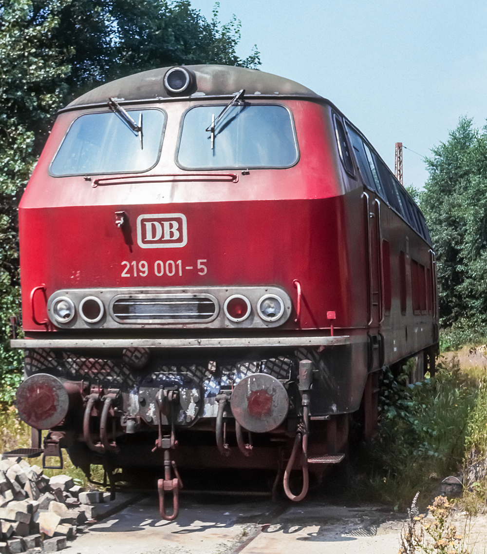 https://www.klawitter.info/bahn/allgemein/19810708_09-38_219001_AwBremen_ak.jpg