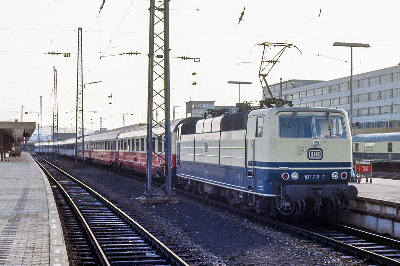 19811114_10-42_181219_SaarbrueckenHbf_k.jpg