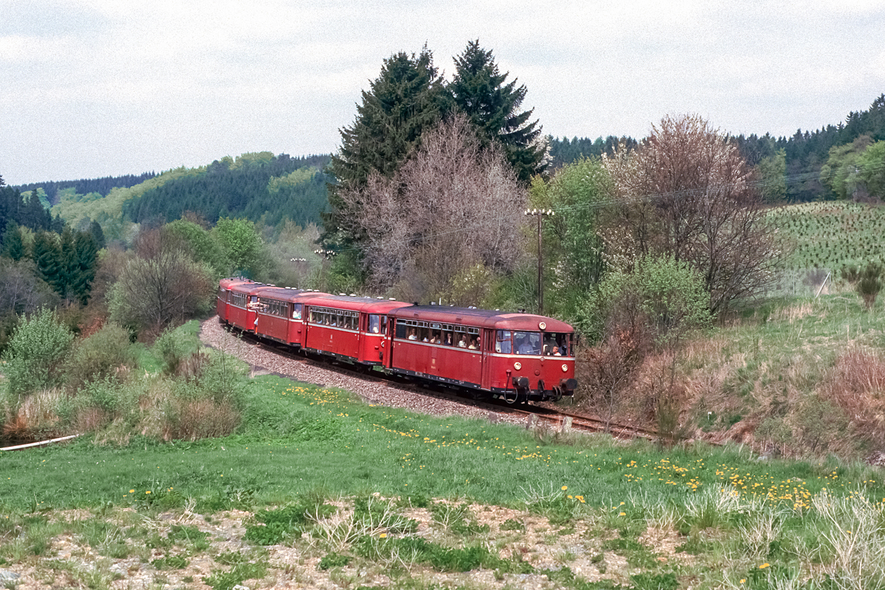 https://www.klawitter.info/bahn/allgemein/19860517_37-43_798648-998318-998319-998306-798828-998053_Poelert_Nto22162_Bingerbrueck-Tuerkismuehle_ak.jpg