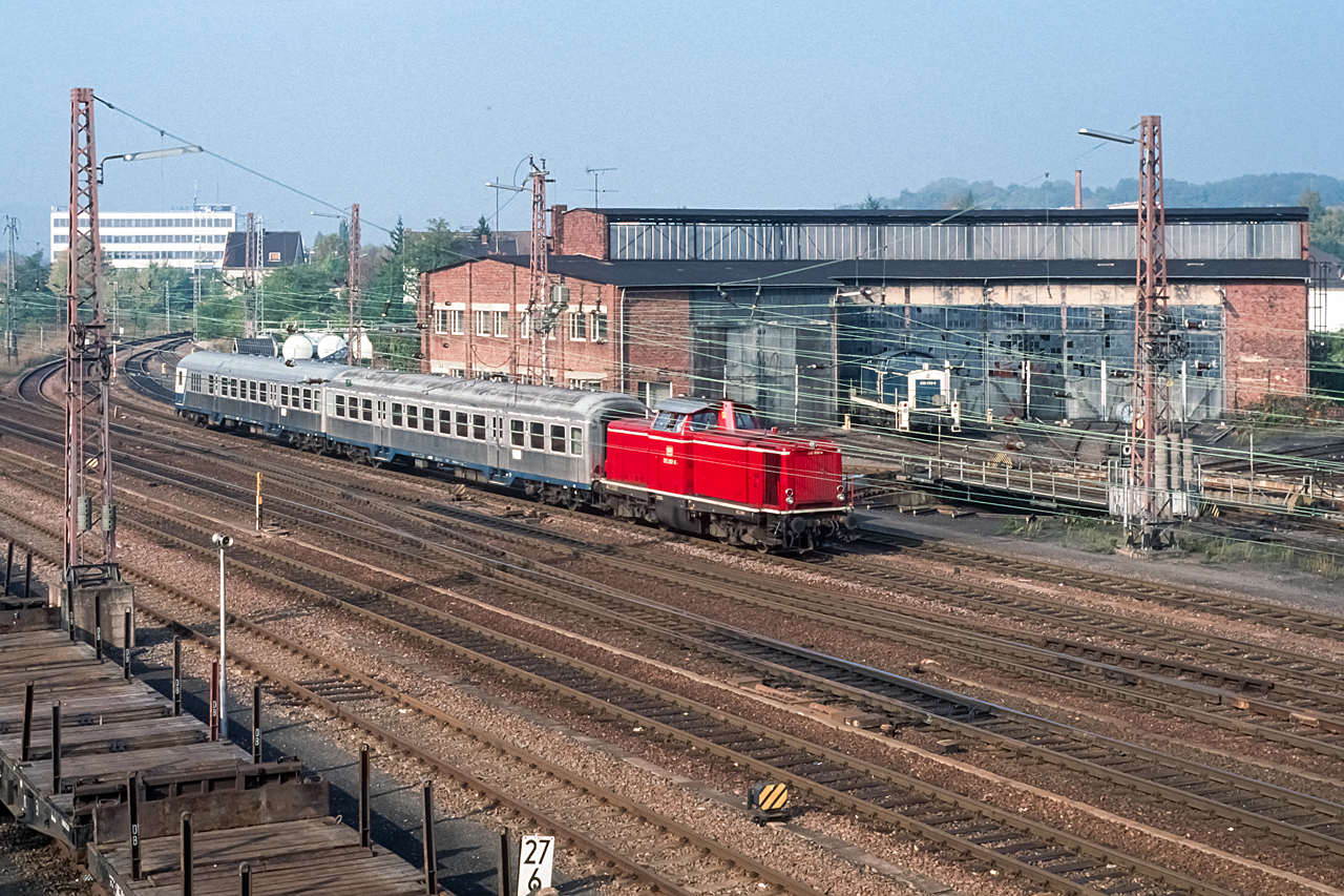 https://www.klawitter.info/bahn/allgemein/19881015_50-14_212282_Dillingen_N5125_Niedaltdorf-Dillingen_k.jpg