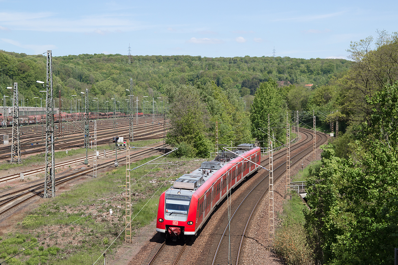 https://www.klawitter.info/bahn/allgemein/20190514-122116_425633_beiSaarbrueckenRbf_RB33614_Neubruecke-SSH_ak.jpg