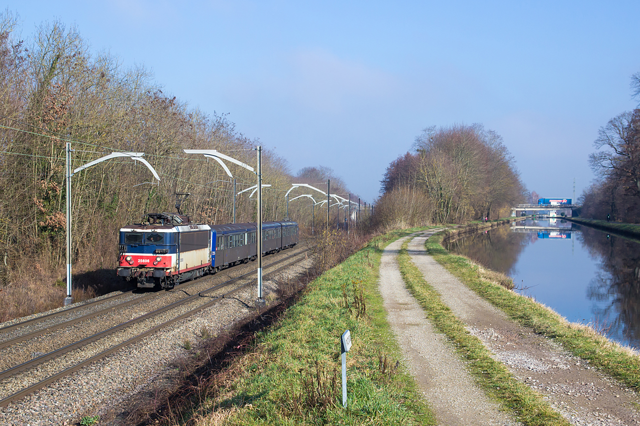 https://www.klawitter.info/bahn/allgemein/20200207-134454_SNCF25606_Monswiller_TER830118_Strasbourg-Sarrebourg_ak.jpg