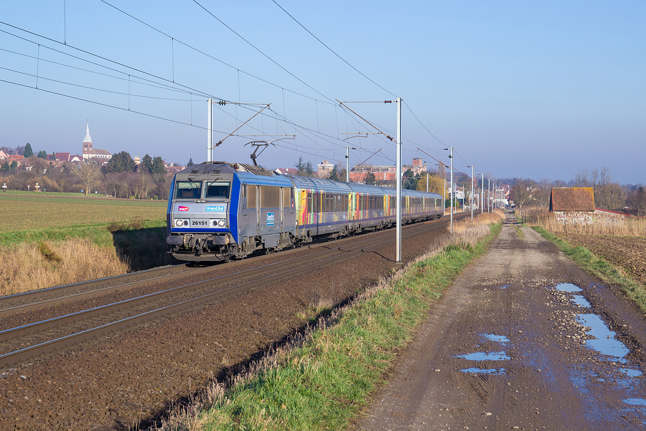 https://www.klawitter.info/bahn/allgemein/20200207-153904_SNCF26151_Hochfelden_TER830122_Strasbourg-Sarrebourg_k.jpg