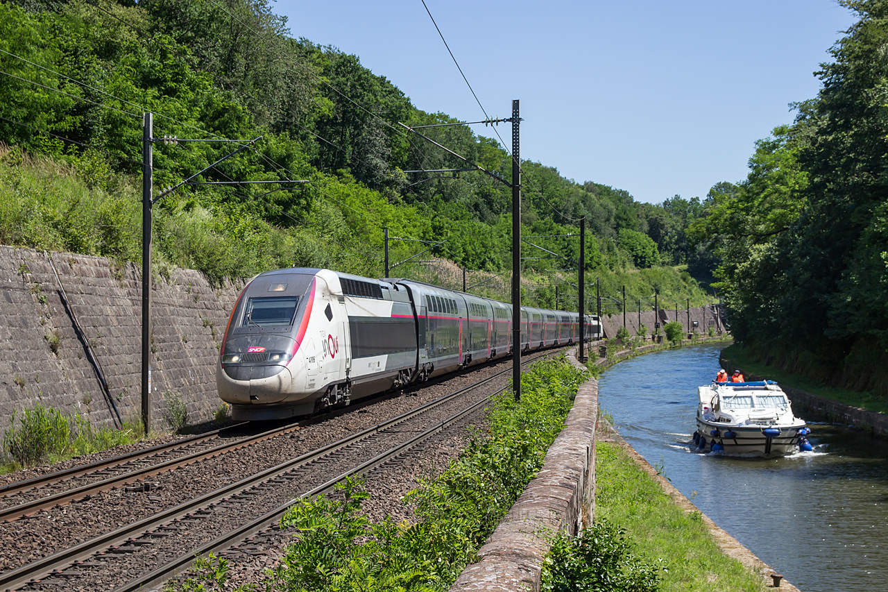 https://www.klawitter.info/bahn/allgemein/20200625-130132_SNCF310011_Arzviller_TGV9574_Strasbourg-ParisEst_k.jpg