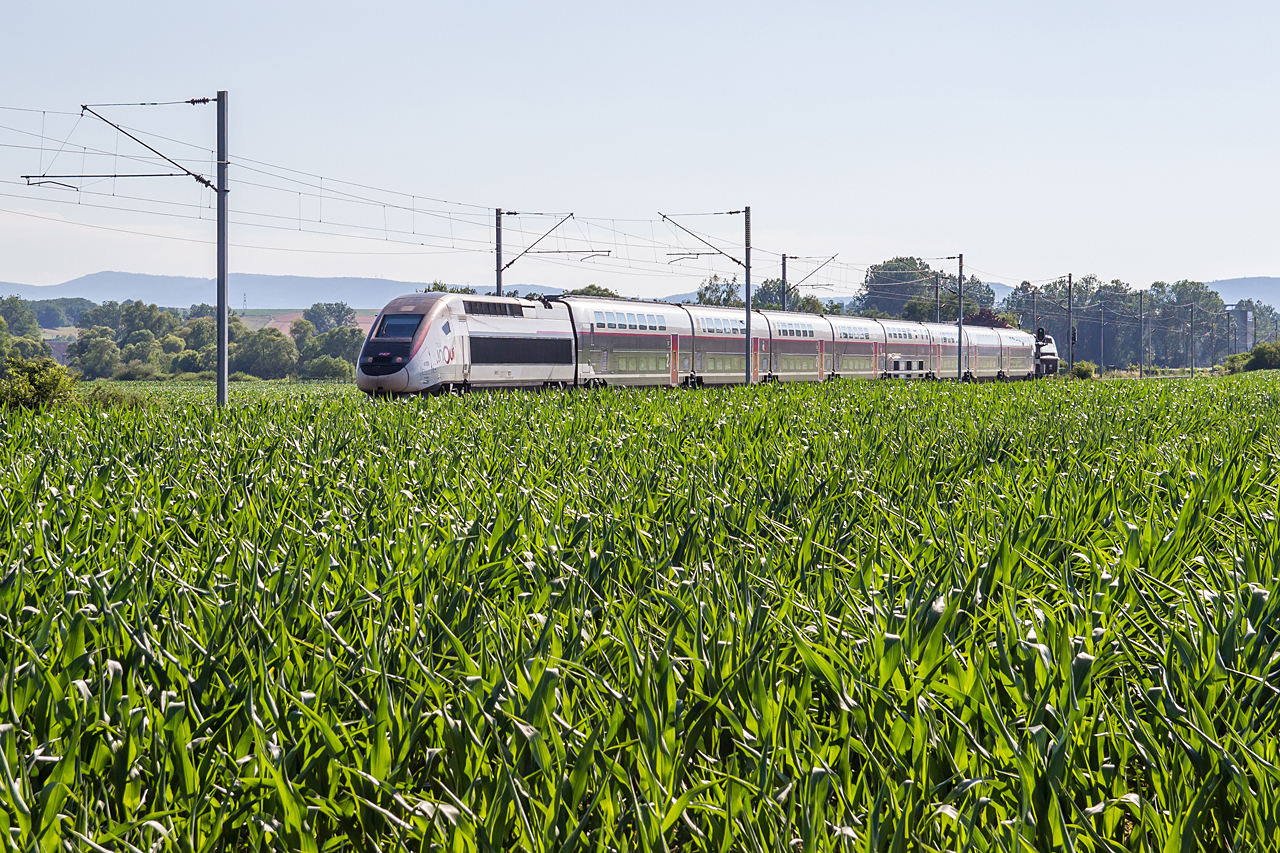 https://www.klawitter.info/bahn/allgemein/20200625-175838_SNCF310012_zw-Wilwisheim-und-Hochfelden_TGV9577_ParisEst-Strasbourg_ak.jpg